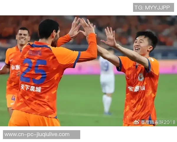 2017年鲁能与亚泰激战现场回顾精彩瞬间与球迷热情互动